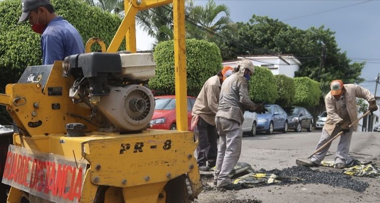 Realizan obras para mejorar vialidades de Cuernavaca