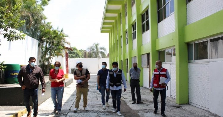 Supervisan escuelas afectadas por lluvias en Cuernavaca