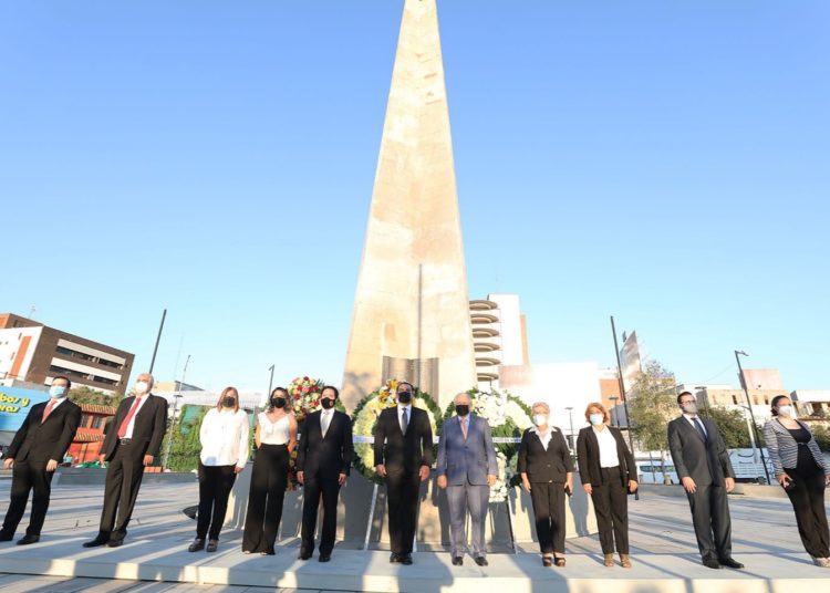 Honran a Monterrey por los primeros 425 años de su fundación