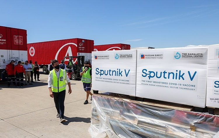 OMS suspende proceso de aprobación de vacuna Sputnik