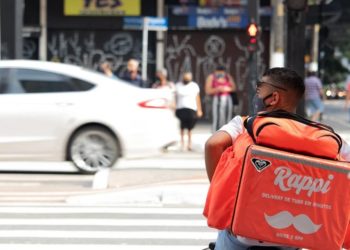 Conductores y repartidores de aplicaciones podrán tener seguro social