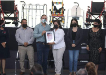 DIF Saltillo beneficia a miles de personas con operaciones y aparatos funcionales