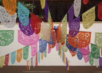 Papel picado, artesanía mexiquense que da color al Día de Muertos
