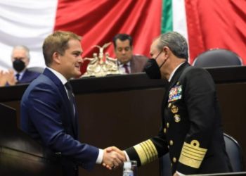 Diputado Javier López Casarín reconoce entrega y sacrificio de la Armada de México