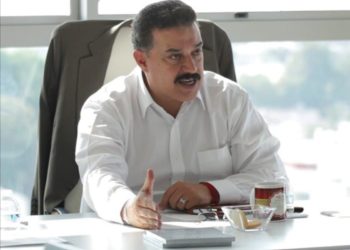 Acusa Carlos Lomelí a legisladores salientes de Jalisco como instrumentos del poder