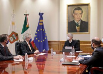 Sostienen reunión de trabajo Alfredo Del Mazo y embajador de la Unión Europea en México, Gautier Mignot