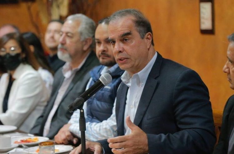 Reconoce alcalde de Durango trabajo del personal municipal de salud