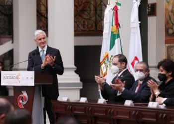 Inaugura Alfredo Del Mazo juzgado en línea