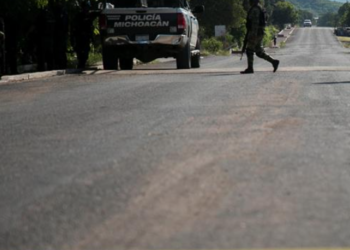 Masacran a 11 personas en Tangamandapio, Michoacán