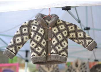 Elaboran mexiquenses artesanía textil para época invernal