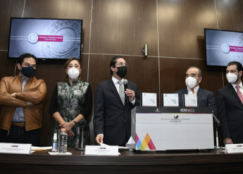 Entrega GEM Paquete Fiscal 2022 que fortalece la salud, la inversión pública y el combate a la pobreza