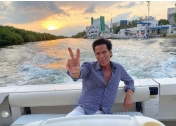 Roberto Palazuelos señala que Estado Mayor les ayudaba a organizar fiestas