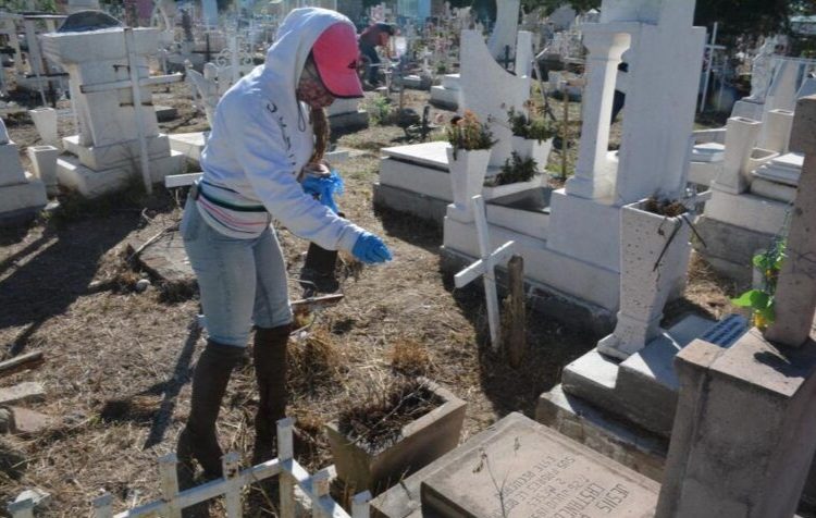 Ponen en marcha Operativo de Seguridad y Vialidad en los Panteones de Monterrey