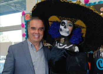 Municipio de Durango realiza concurso de catrinas y de altar de muertos