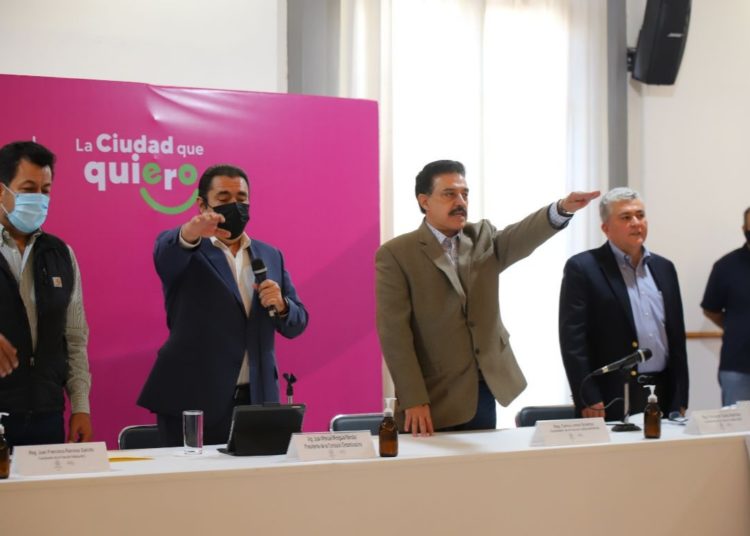 Carlos Lomelí llama a defender los comercios en el Centro de Guadalajara