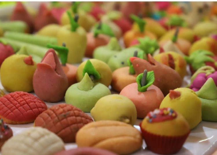 Muestran artesanos mexiquenses su creatividad a través del pan y dulces artesanales