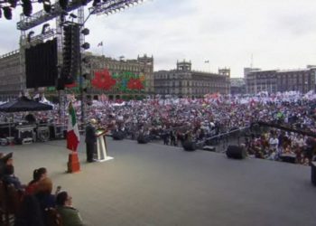 “Estamos de pie”, afirma AMLO en mensaje por 3 años de gobierno
