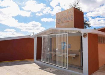 Xalapa entrega tres instalaciones educativas con inversión superior a 3.5 mdp