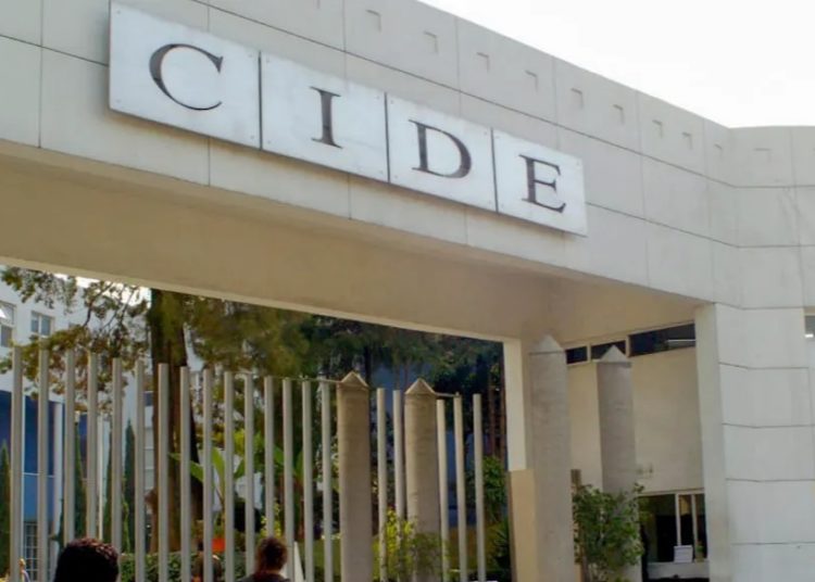 Conacyt pide a alumnos liberar instalaciones del CIDE