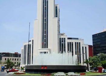 Lotenal adquiere limpieza con sobrecosto; ajustan montos a petición de proveedora