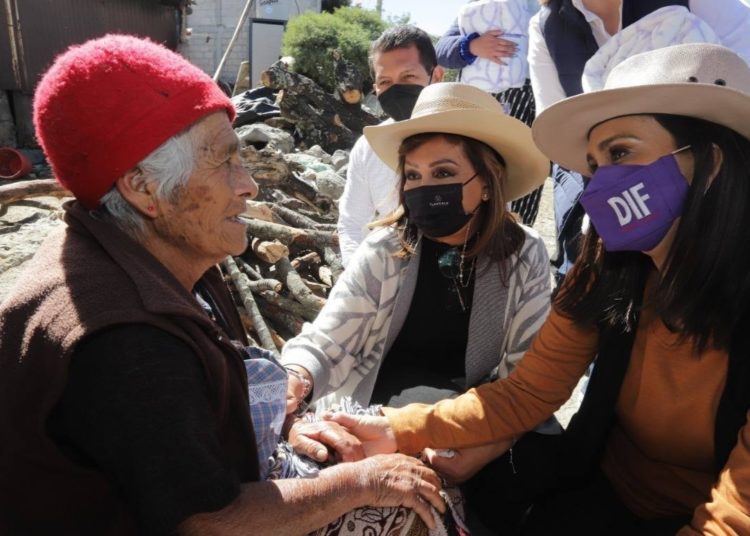Entregan cenas navideñas y cobijas a familias vulnerables en municipios de Tlaxcala