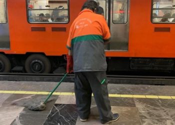 Adjudicarían contrato en el Metro a empresa que deja sin seguridad social a sus trabajadores