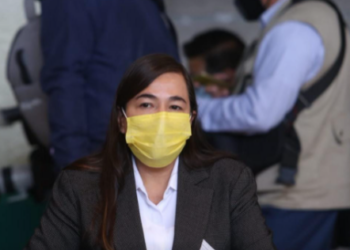 300 mil decesos, ratificación del fracaso de la estrategia contra la pandemia: Verónica Juárez