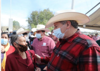 Realizan gira por comunidades rurales alcalde y presidenta del DIF Saltillo