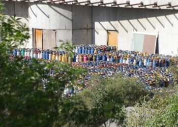 Emplaza Mauricio Tabe a Gas Bienestar a retirar tanques de gas de exrefinería