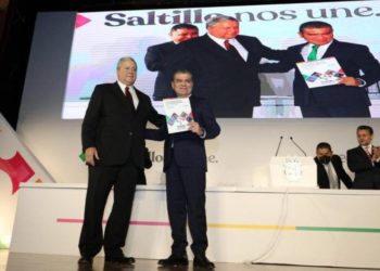 Inicia Fraustro Siller labores al frente del gobierno en Saltillo