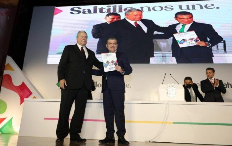 Inicia Fraustro Siller labores al frente del gobierno en Saltillo