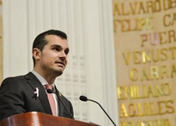 Desde hace casi una década, diputado Jorge Triana Tena adeuda 20 horas de arresto en El Torito