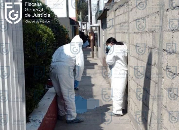 Indaga FGJCDMX la muerte de dos policías preventivos y dos civiles en Azcapotzalco