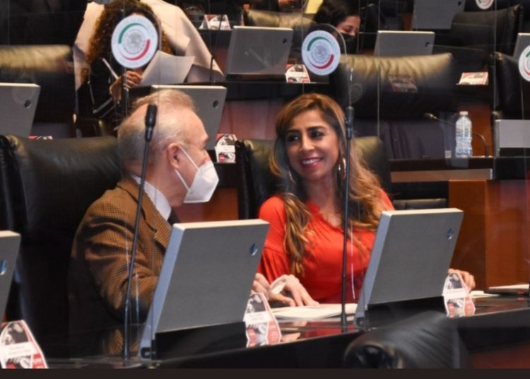 Senadora Marybel Villegas renuncia a Morena y se va a MC