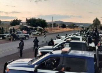 Comando armado mata al menos 10 personas durante velorio en Michoacán