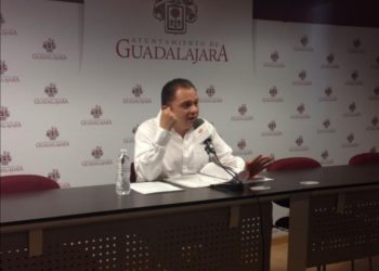 Ingresa a IMSS Jalisco funcionario señalado por malos manejos