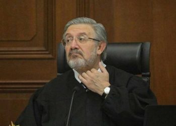 Reportan que FGR reabrió carpeta de investigación en contra de ministro Luis María Aguilar