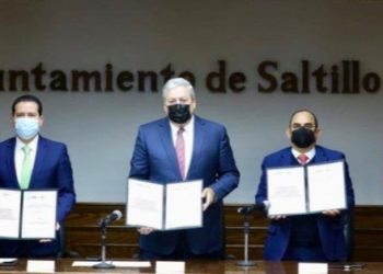 Firma Saltillo convenio con ICAI para reforzar transparencia