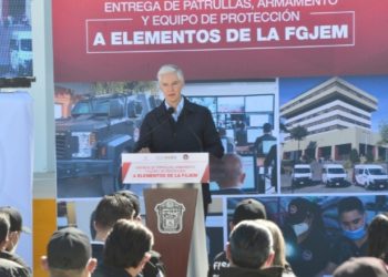 Entrega Alfredo Del Mazo patrullas y equipamiento para fortalecer a la Fiscalía General de Justicia del Estado de México