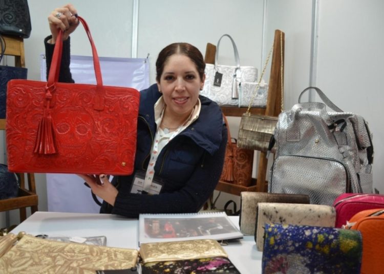 Reconoce Gobierno del Estado de México a 46 empresas con Distintivo Naranja