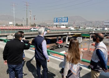 Supervisan en Tlalnepantla construcción de gazas viales en Insurgentes