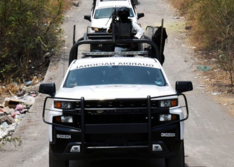 Deja cinco muertos enfrentamiento en San Juan Nuevo Parangaricutiro, Michoacán