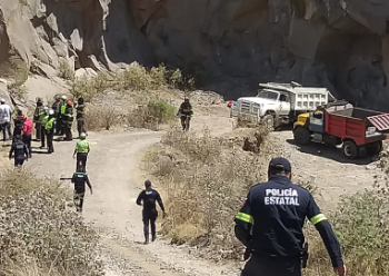 Derrumbe en mina de piedra en Toluca deja cuatro lesionados