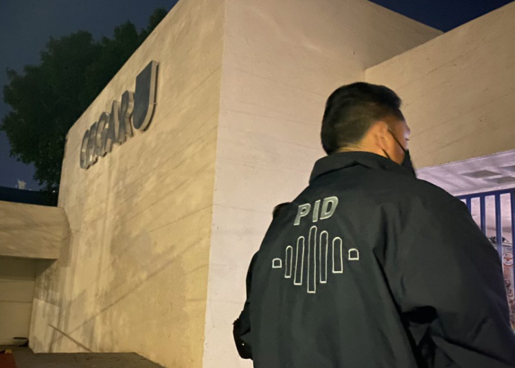 Fiscalía de Querétaro catea instalaciones de los Gallos Blancos