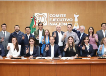 Recibe Carolina Viggiano constancia como candidata del PAN al gobierno de Hidalgo