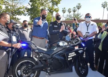 Entrega gobierno de Hermosillo a policía las primeras 25 moto – patrullas eléctricas