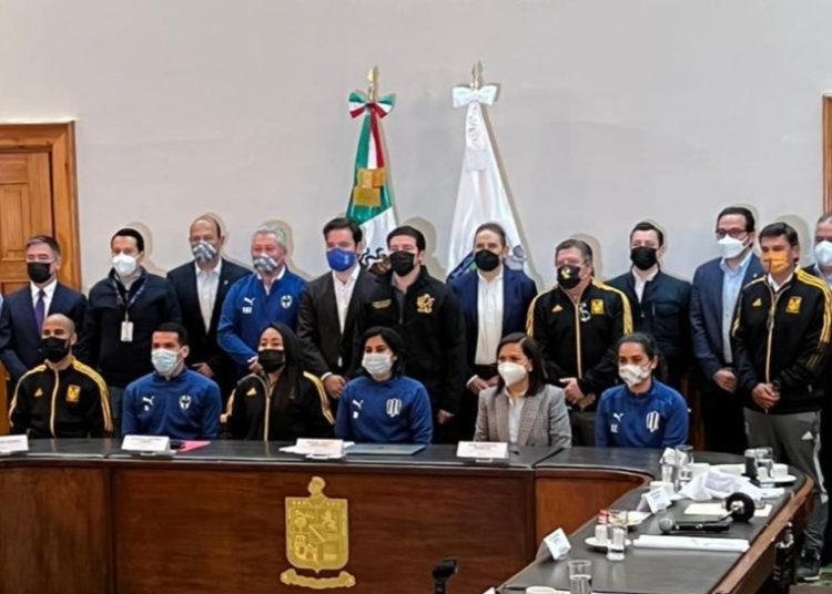 Alcaldes y gobierno de NL se reúnen con directivos de fútbol para evitar se repitan suceso de violencia