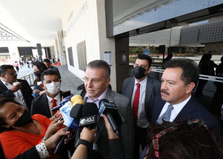 Morena busca aprobar reforma eléctrica en Semana Santa