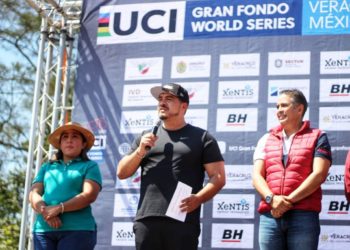 Lilly Téllez se afilia formalmente al PAN