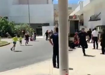 Turistas en Cancún viven momentos de terror por presunta balacera